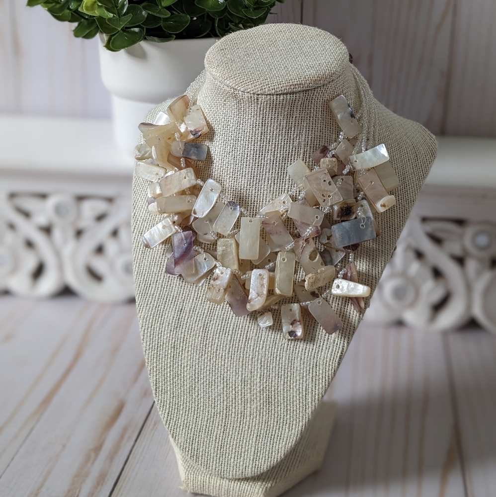 Multi-Strand Shell Cluster Necklace NWOT